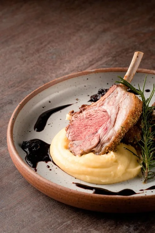 Steak in dark-toned food styling photography
